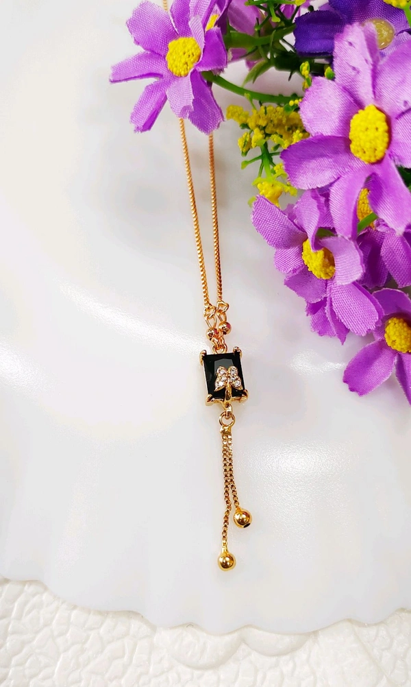 Stylish AD Pendant Chains 