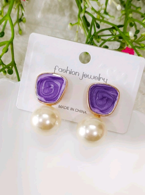 Stylish Marble Pearl Drops