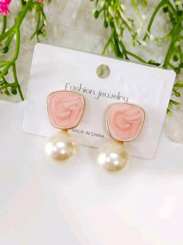 Stylish Marble Pearl Drops