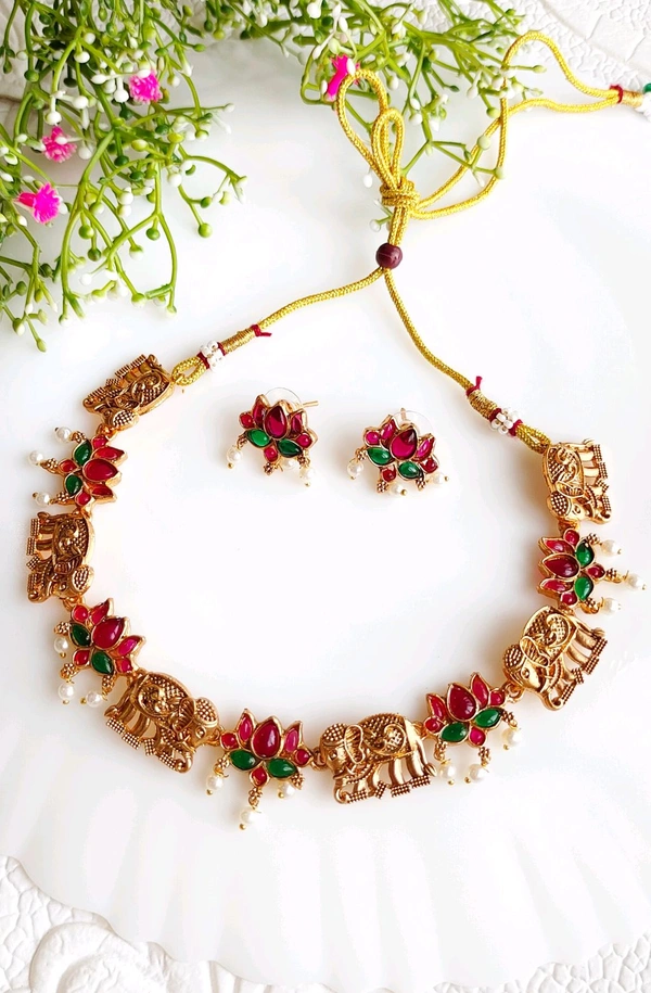 Beautiful Ruby Green Elephant Necklace Set