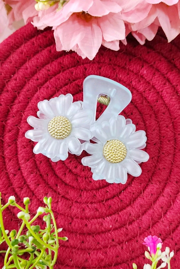 Transparent Daisy Hair Claws 