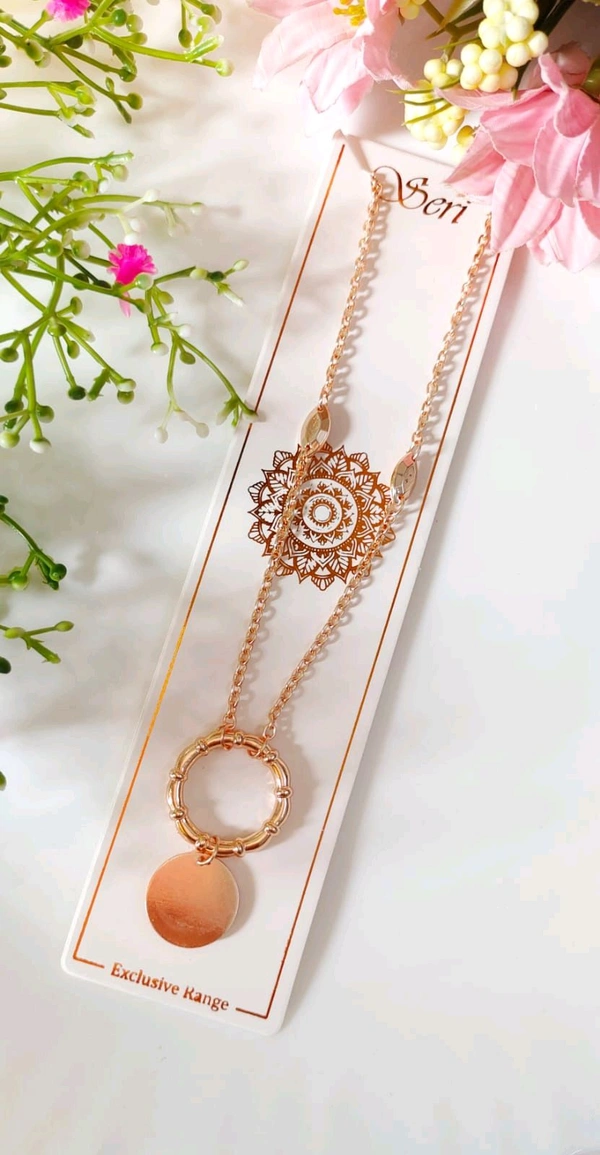 Stylish Rosegold Pendant Chain 