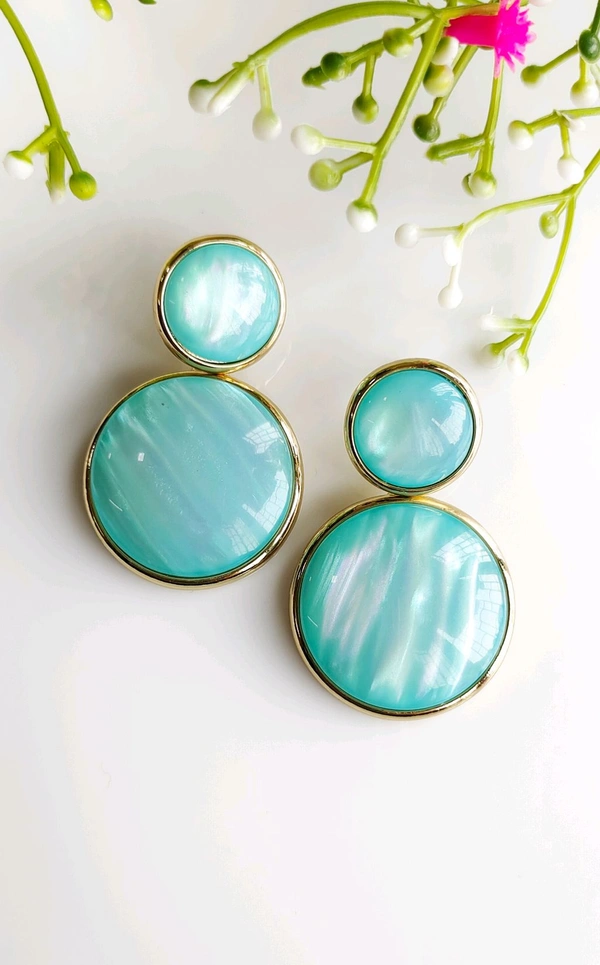 Premium Monalisa Holographic Earrings 