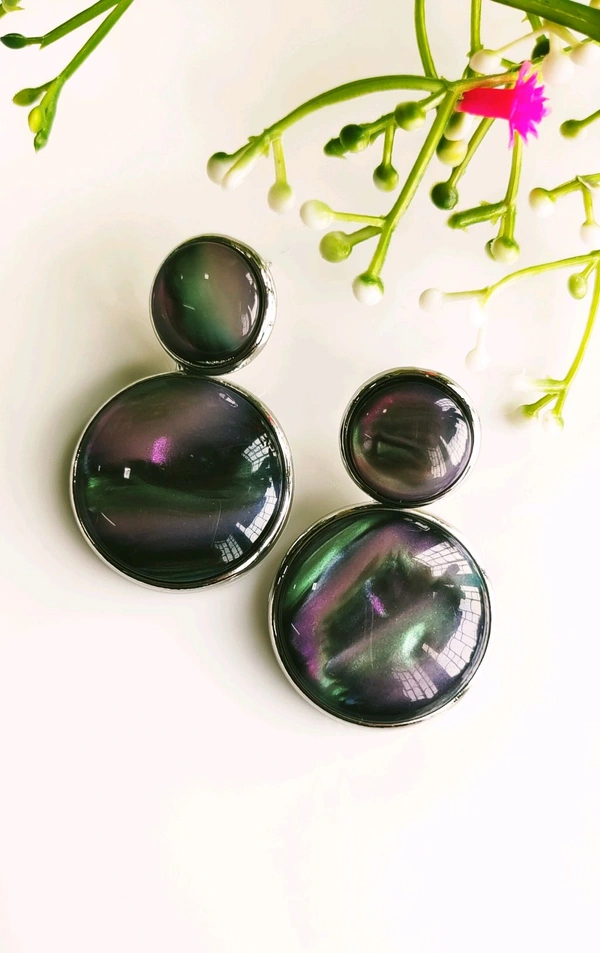 Premium Monalisa Holographic Earrings 