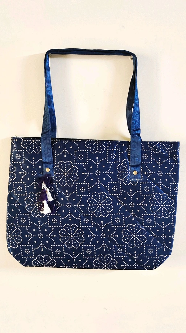 Ethnic Spacious Tote Bags With Tassels