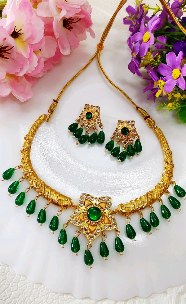 Rajputi Traditional Hasli Necklace Set 