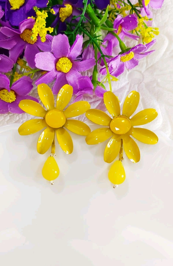 Lovely Floral Earrings 