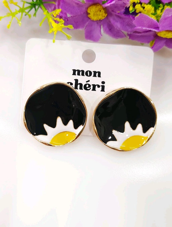 Cutest Daisy Bloom Studs