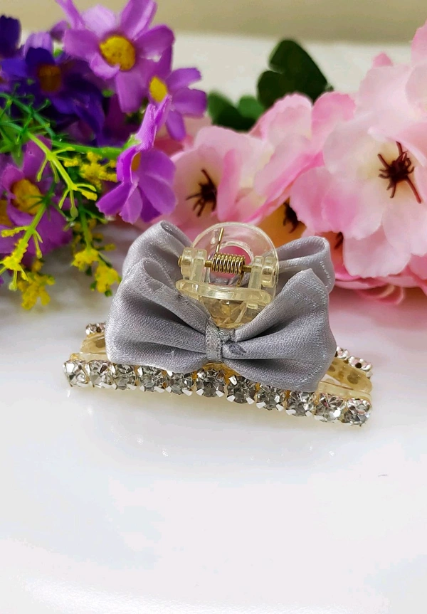 Pretty Party Bow Clutch 