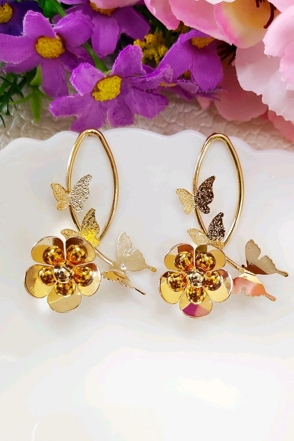 Stylish Golden Earrings 