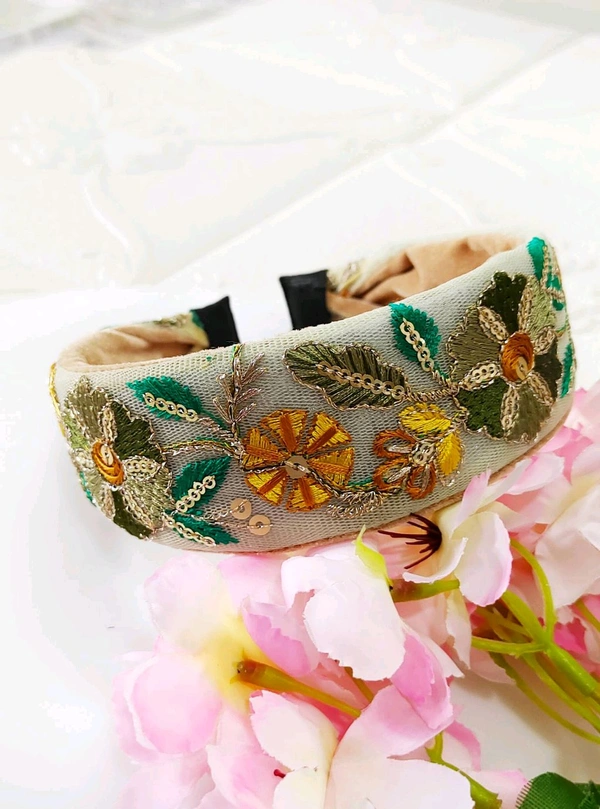 Pretty Embroidered Unbreakable Hair Bands 