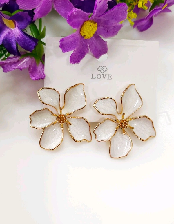 Stylish Floral Studs Editions 