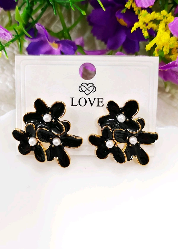 Stylish 3 Flower Studs 