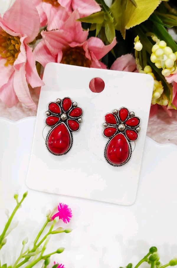 Beautiful Marble Finish Floral Oxi Studs