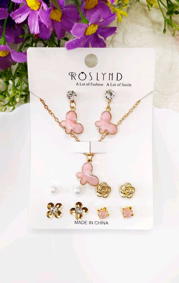 Pendant With Earrings Combo Card