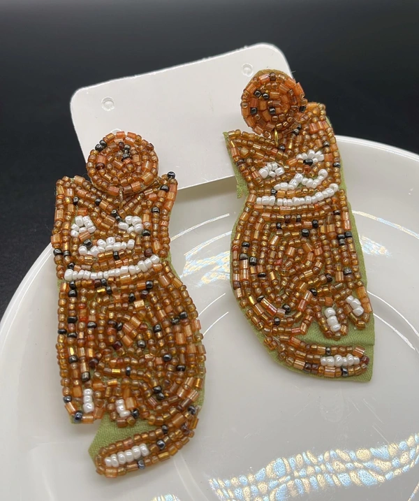 Quirky Stylish Beaded Kitty Earrings 