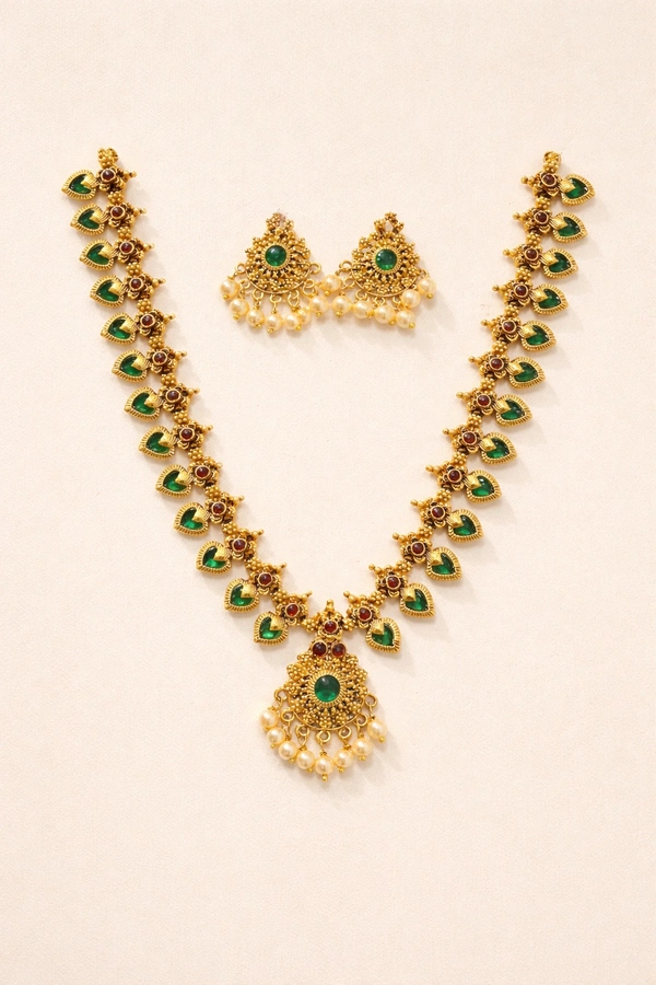 ✨ *Gold Plated Traditional Kerala Palakka Necklace Set* ✨