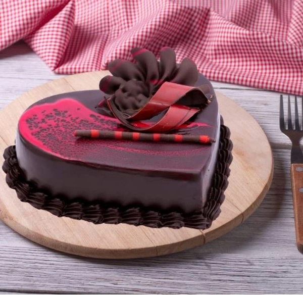 City Mart Special Heart Shaped Chocolate Truffle Cake  - 1 Kg