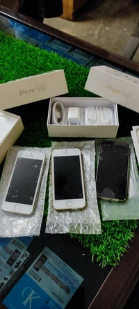 Apple Iphobe 5s 16gb Brand New Phone - silver