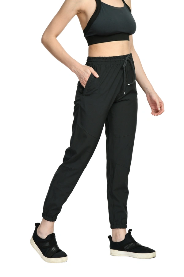 Body Smith Solid NS Black Jogger - L, Black