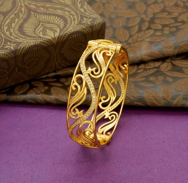 WHITE STONE BANGLE - Gold, 2.2;2.4