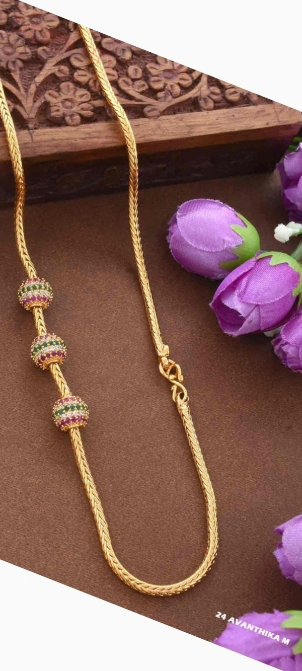RUBY STONE Avanthika Mokapu Chain