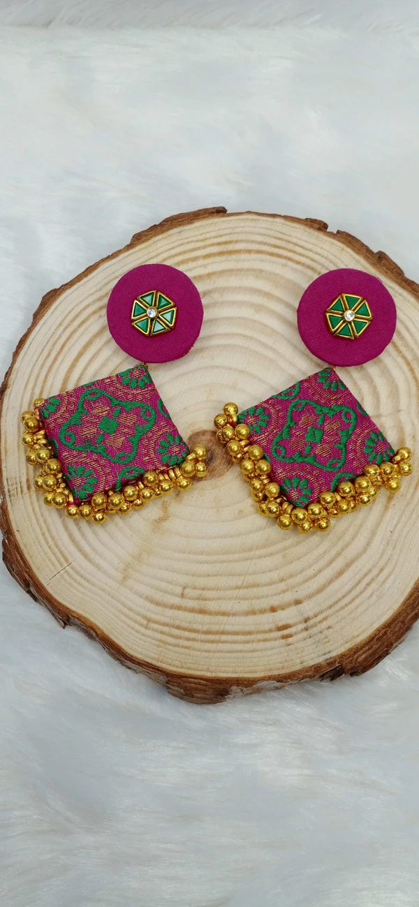 Mohi Earrings 