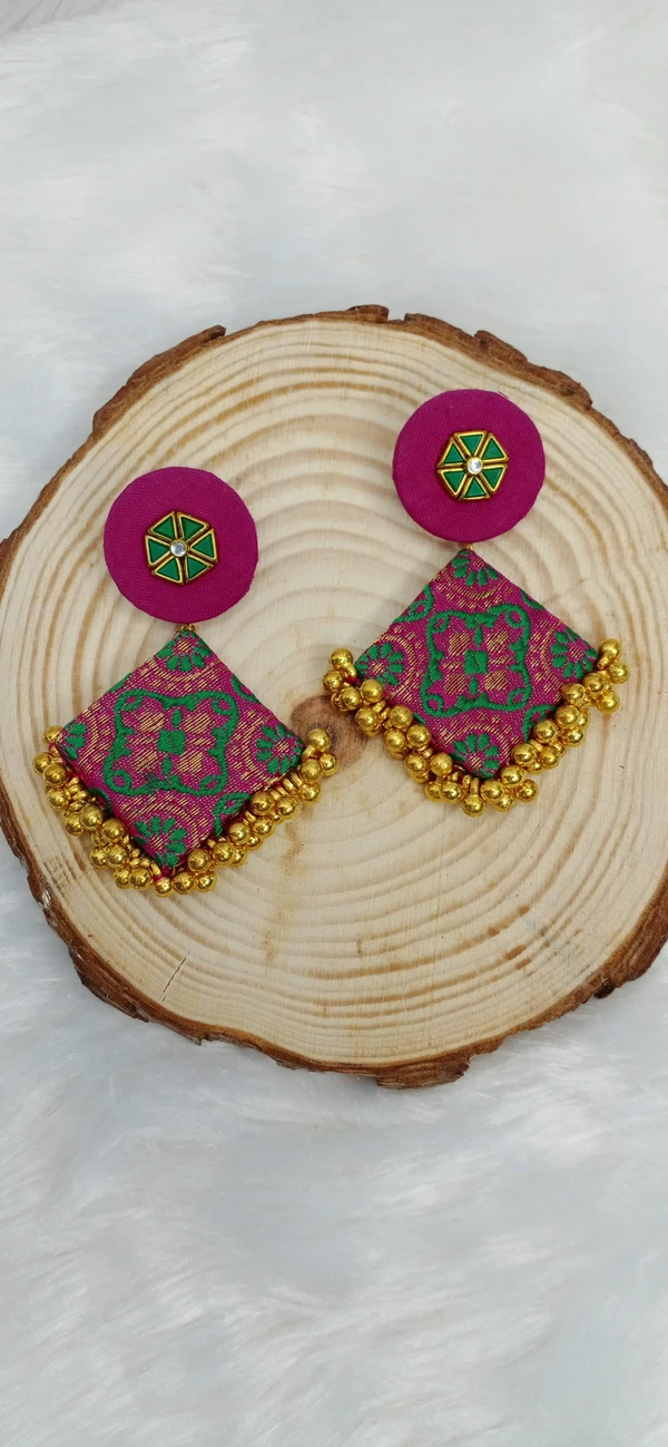 Mohi Earrings 