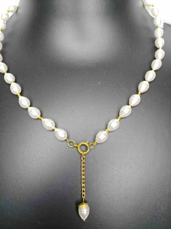 Uncut Oval Pearl Neckpiece 