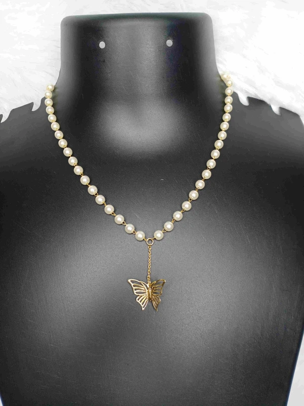 Butterfly Pearl Neckpiece 