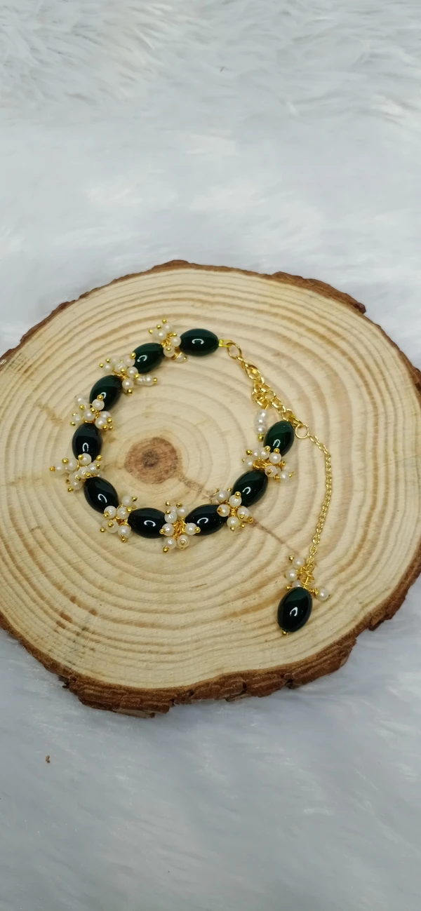 Green Beaded Lorial Bracelet 