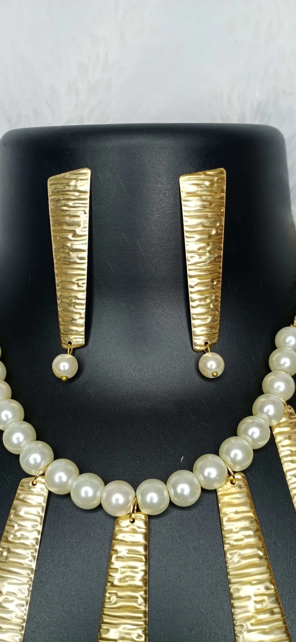 Pearl & Rose Gold Western Neckpiece Set