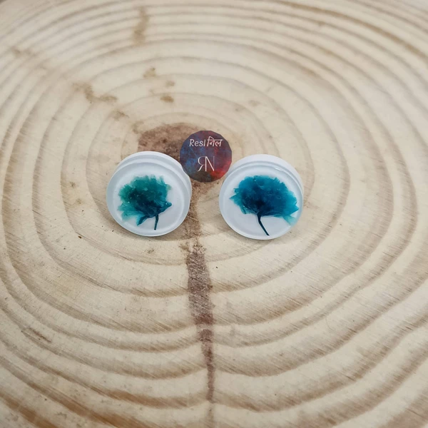 Floral Resin Stud (A)