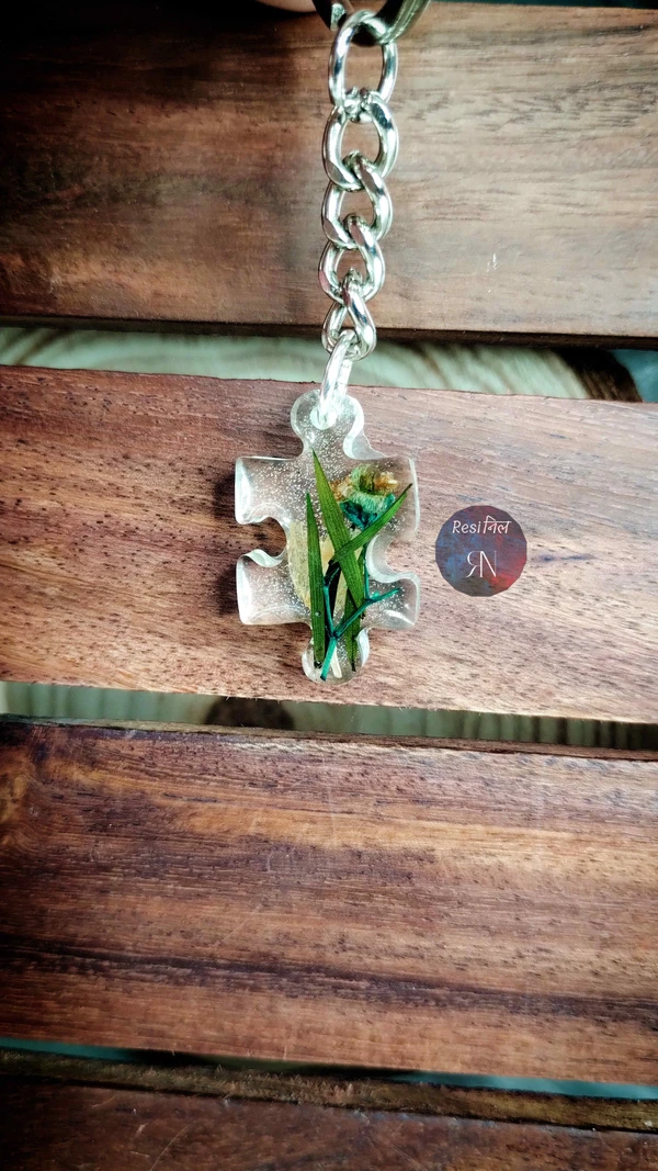 Real Flower Keychain (Puzzle)
