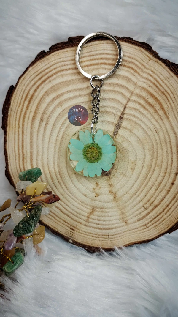 Real Flower Resin Keychain (A)
