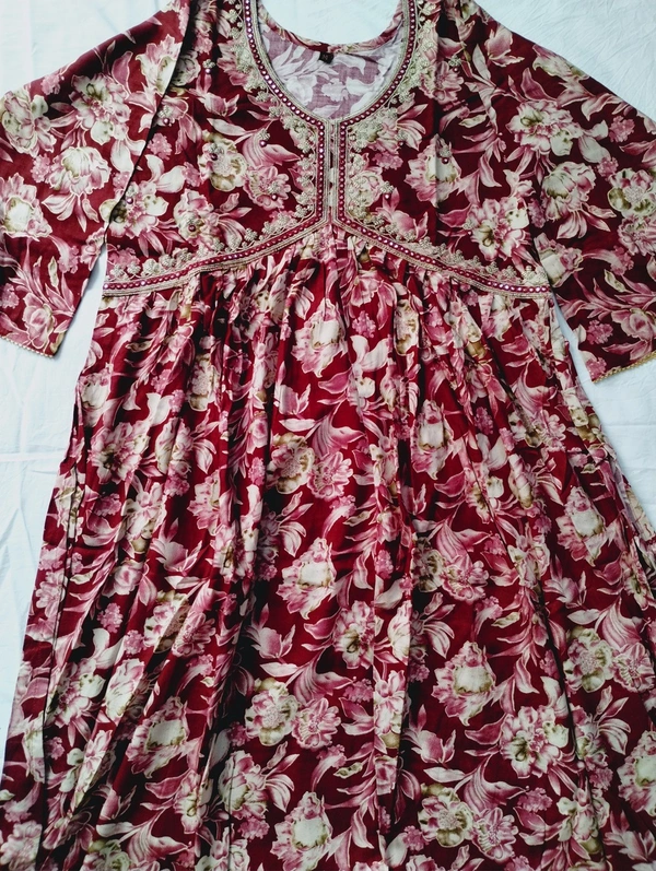 Alia Cut Flower Printed Kurta With Pant And Dupatta Sets  - M, Guardsman Red