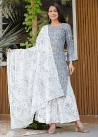 Aishani Graceful Women Kurta Sets - L
