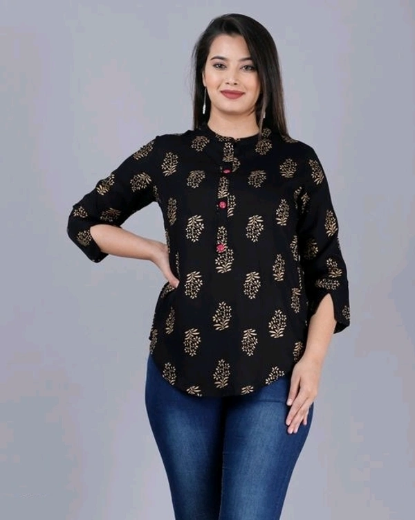 Classic Fashionista Women Tops& Tunics90 - S