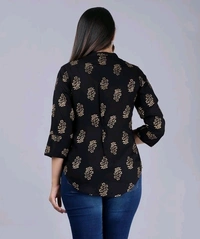 Classic Fashionista Women Tops& Tunics90 - S