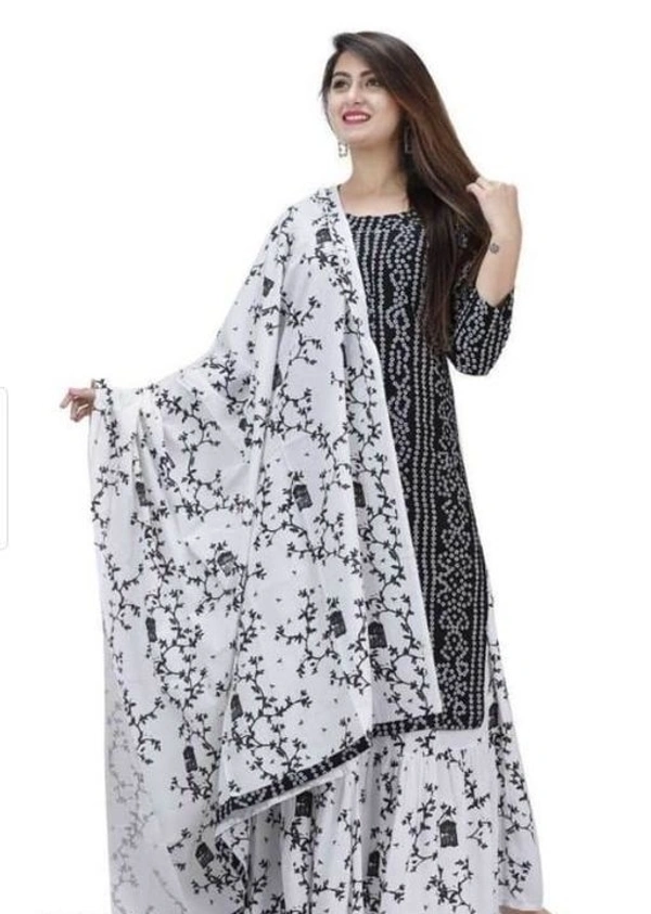 Kashvi Refined Women Kurta Sets - XXL