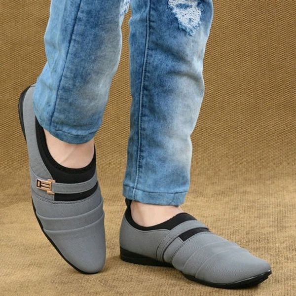 Latest Attractive men casual shoes90 - 7