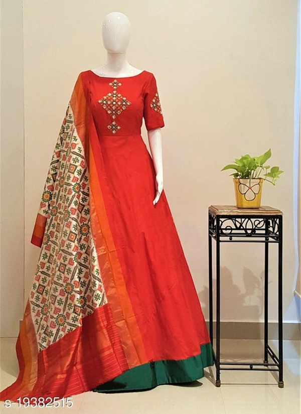 Pretty Graceful Women Gowns - M