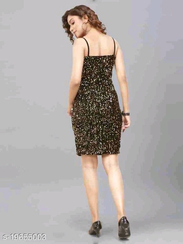 Trendy gracefull women dress - M