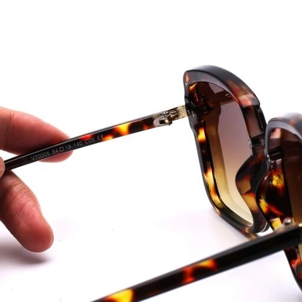 UV Protected Square Shape Women Sunglasses