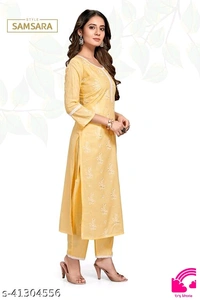 Myra Refined Women Kurta Sets - M