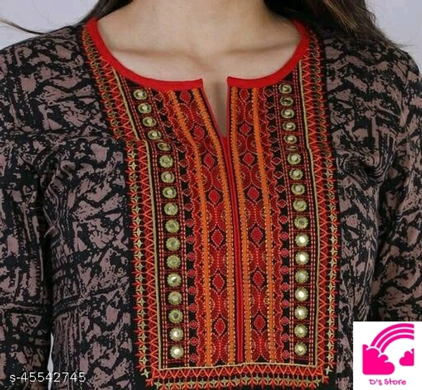 Chitrarekha Faishonable  Kurtis  - L