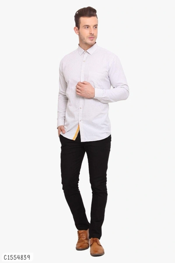 Cotton Checkered Full Sleeves Regular Fit Shirts  - M