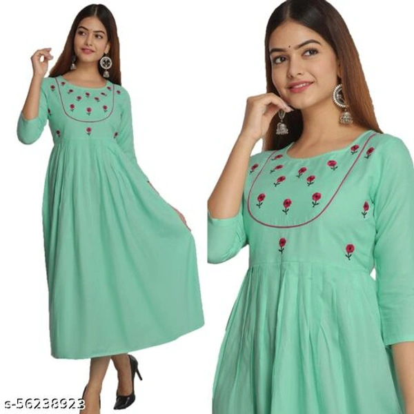 Women's Beautiful Embroidered Kurti - M