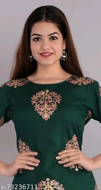 Women's Green Printed Kurta Set  - S