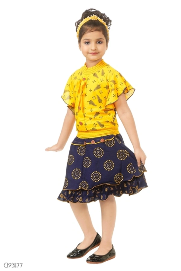 Kids printed Top Skirts Sets  - 2- 3 years 